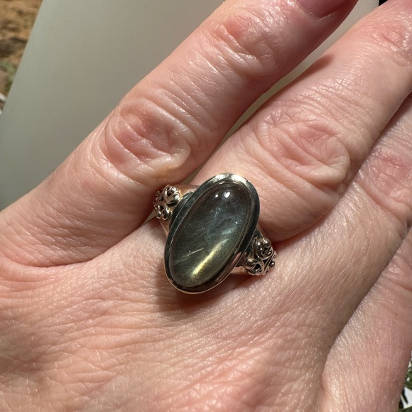Labradorite ring - Picture 8 of 11